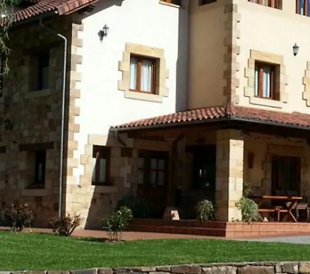El Hoyal Hotel